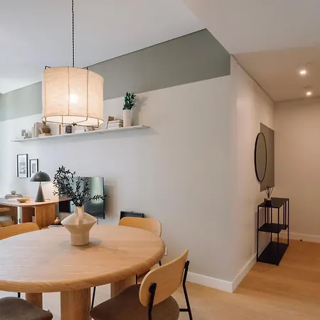 Armona - 2 Bedrooms And Pool In Avenidas Novas Apartmán Lisboa