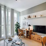 아파트 Armona - 2 Bedrooms And Pool In Avenidas Novas 리스본