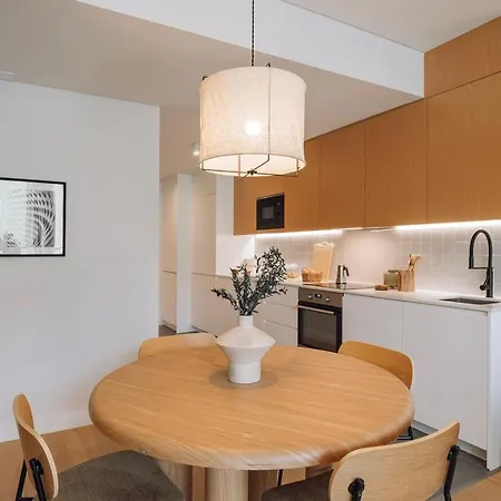 Armona - 2 Bedrooms And Pool In Avenidas Novas Лиссабон