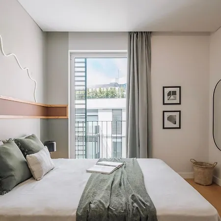 Armona - 2 Bedrooms And Pool In Avenidas Novas Appartement